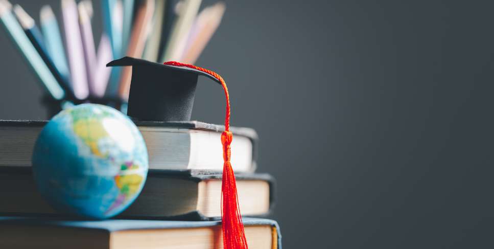 2025 Scholarship Opportunity CBAI Community Bank Essay Contest